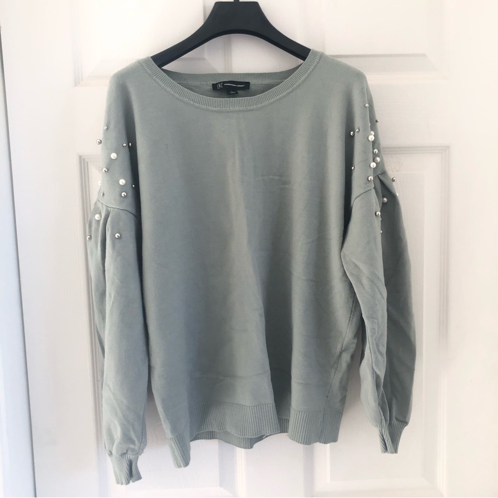 Green beaded long sleeve sweater. - Picture 3 of 4